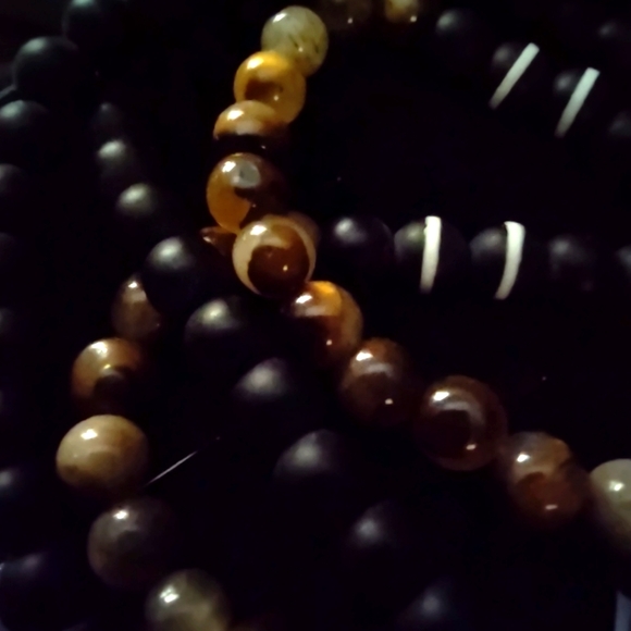 8mm Tiger's Eye Necklace - Picture 8 of 12